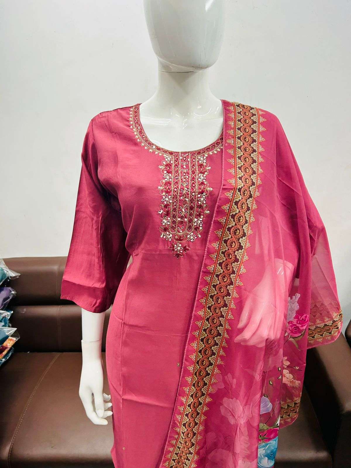 Specialization in Kameez and Kurti Designing - [DISHA] The Best Tailoring  School