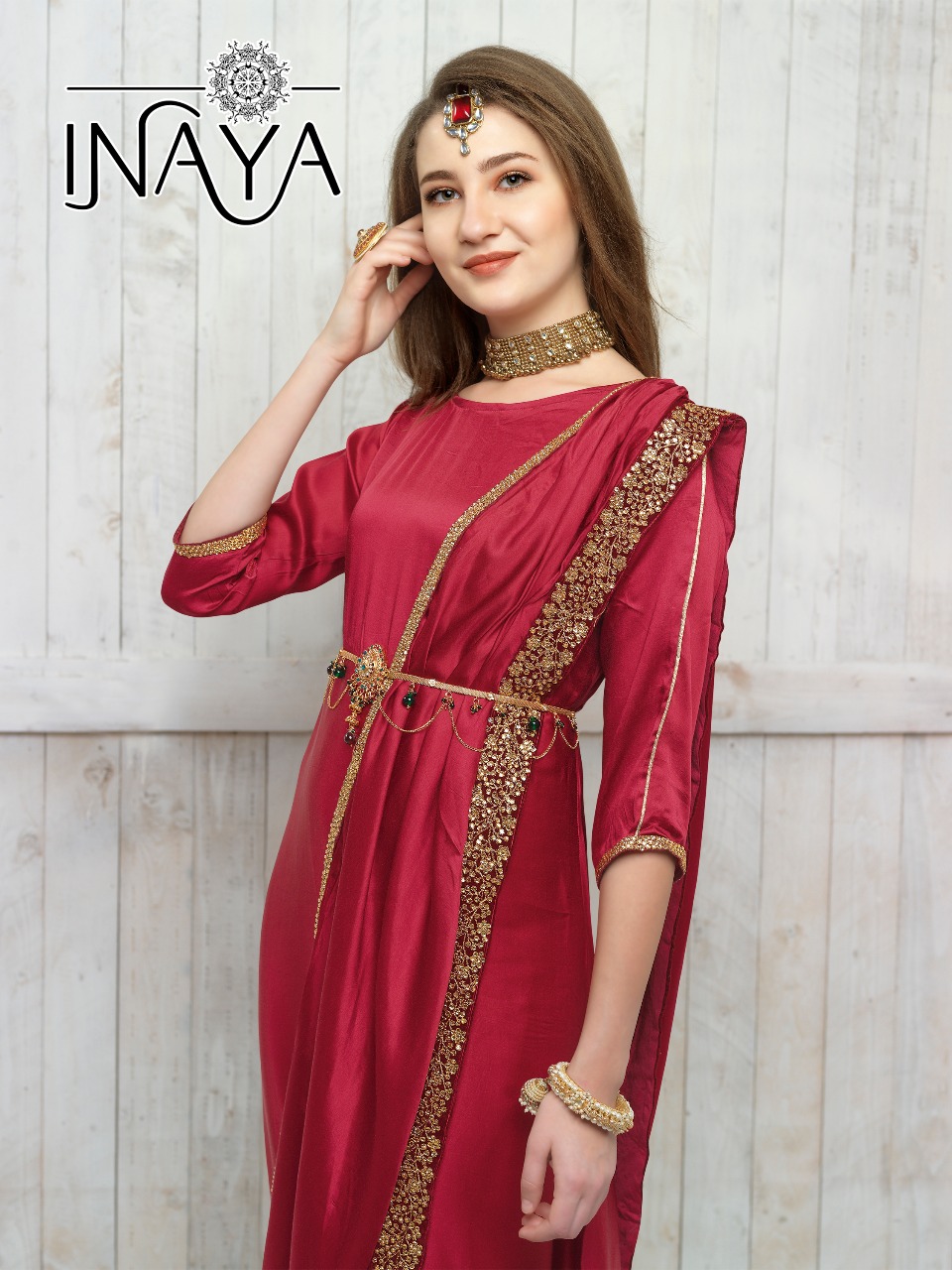 Kurti with saree discount style