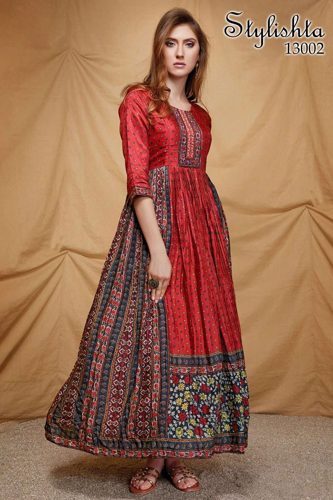 TAFETA Wedding Wear And Formal Wear Fashion Valley Dress Fancy Designer  Silk Long Gawn, Packaging Type: Bag at Rs 850 in Surat