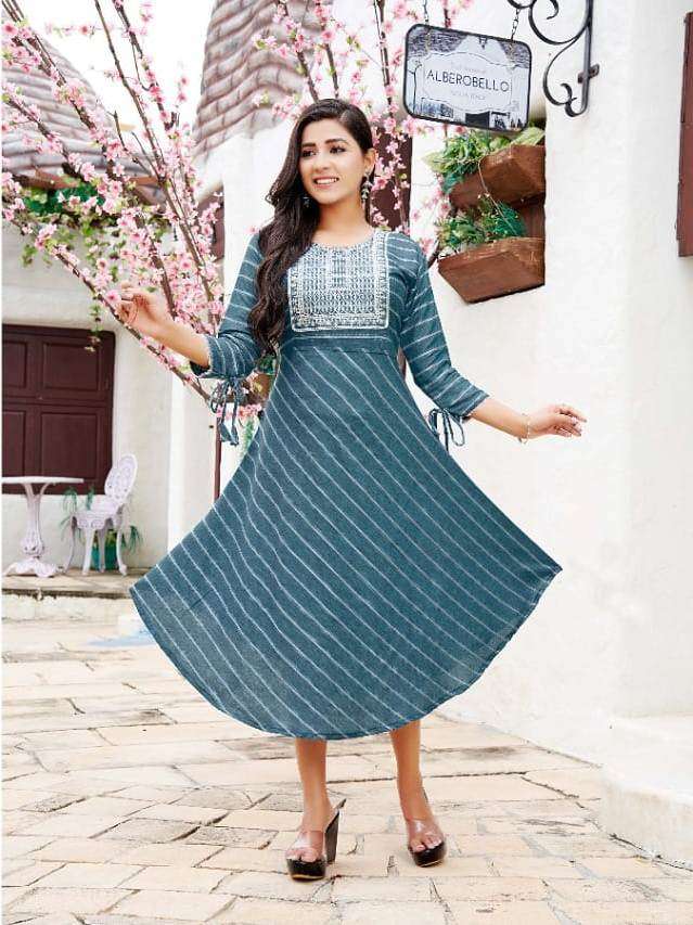 Georgette umbrella ‪#‎kurti‬, this one is the beautiful choice for your  graceful and charming look. | Trendy dresses, Umbrella kurti design, Kurti  designs
