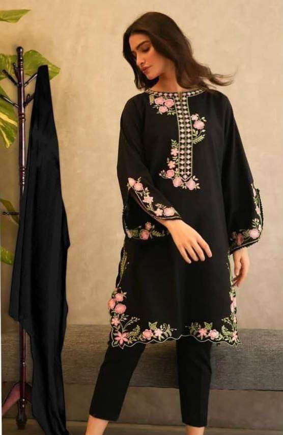 Ladies Stitched Suits In Surat - Prices, Manufacturers & Suppliers