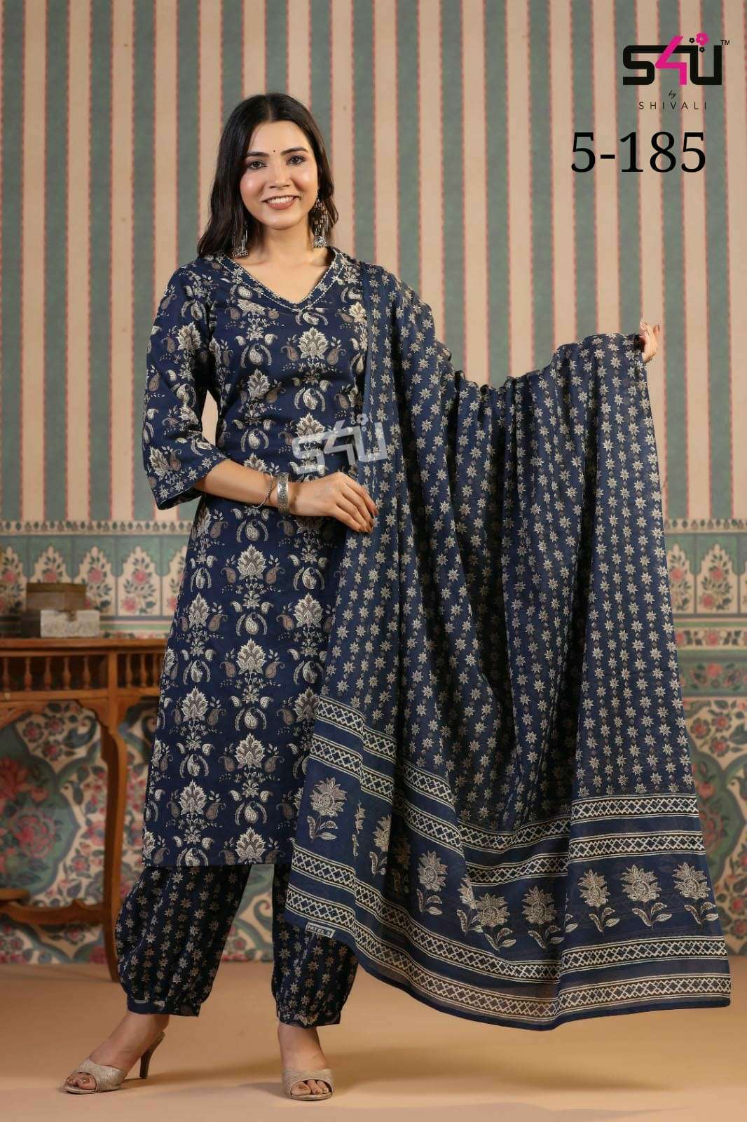 s4U Shivali Lucknowi rayon With Chikankari Embroidery Work Kurti With Pant  Collection