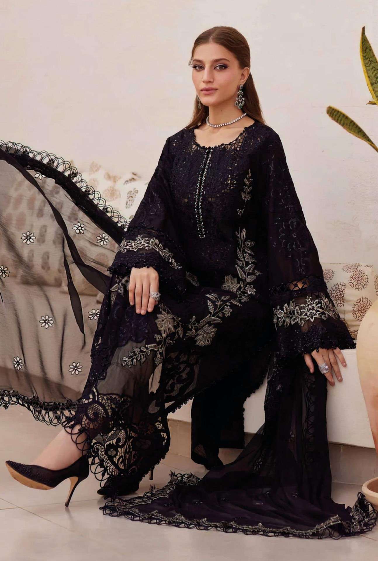 deepsy suit maria b premium embroidered 25 vol-2 heavy embroidered