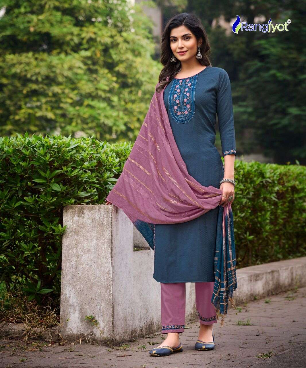 rangjyot veena 1001-1006 series traditional look designer kurti catalogue collection 2022 