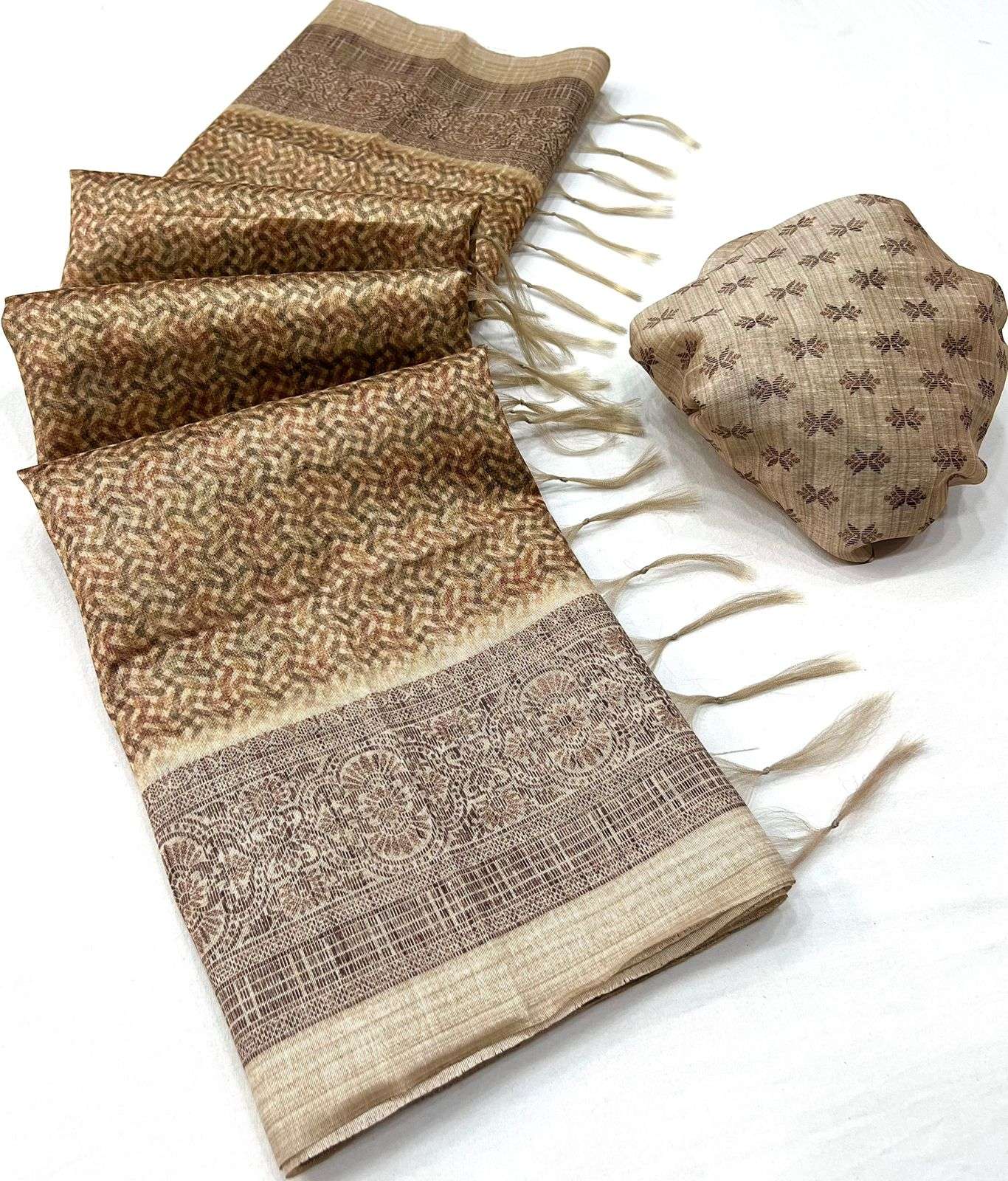  kashvi creation kolam silk handloom silk designer saree catalogue online exporter surat 
