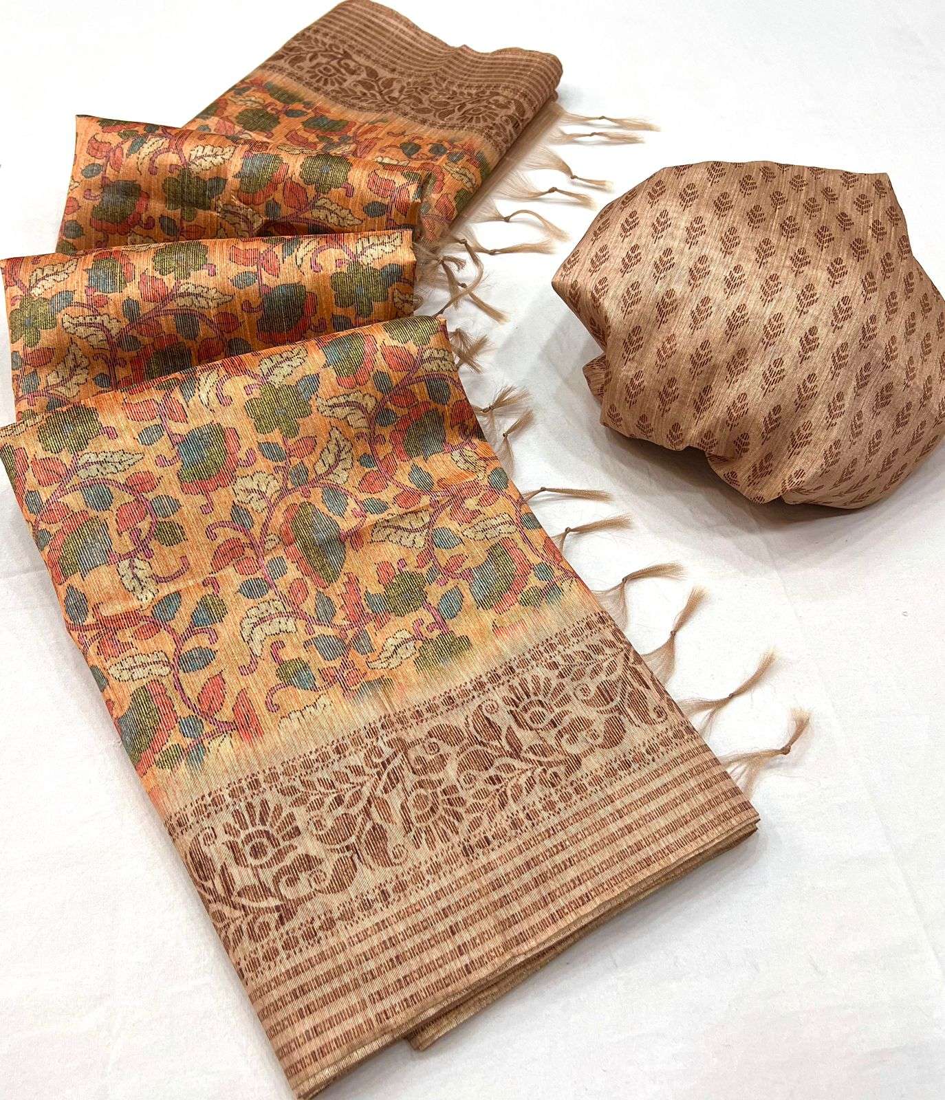  kashvi creation kolam silk handloom silk designer saree catalogue online exporter surat 