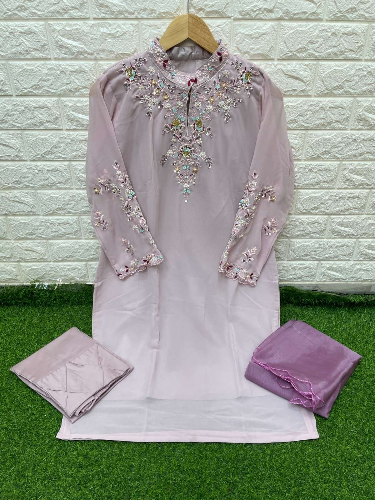 laxuria trendz 1242 series readymade designer pakistani suits manufacturer surat