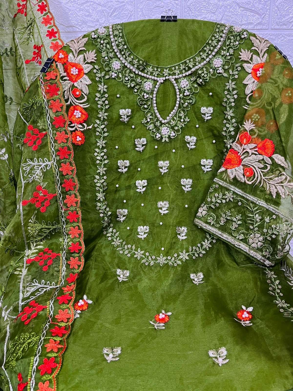 rawayat esperer vol-4 gorgeous look designer pakistani salwar suits new catalogue surat