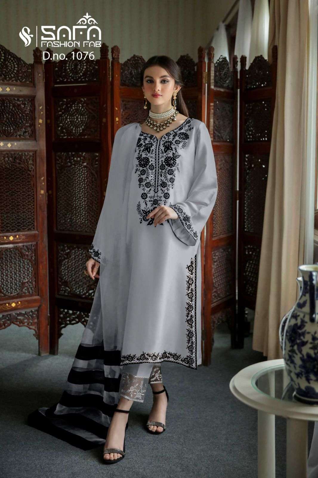safa fashion fab 1076 series fancy designer pakistani salwar kameez manufacturer surat 