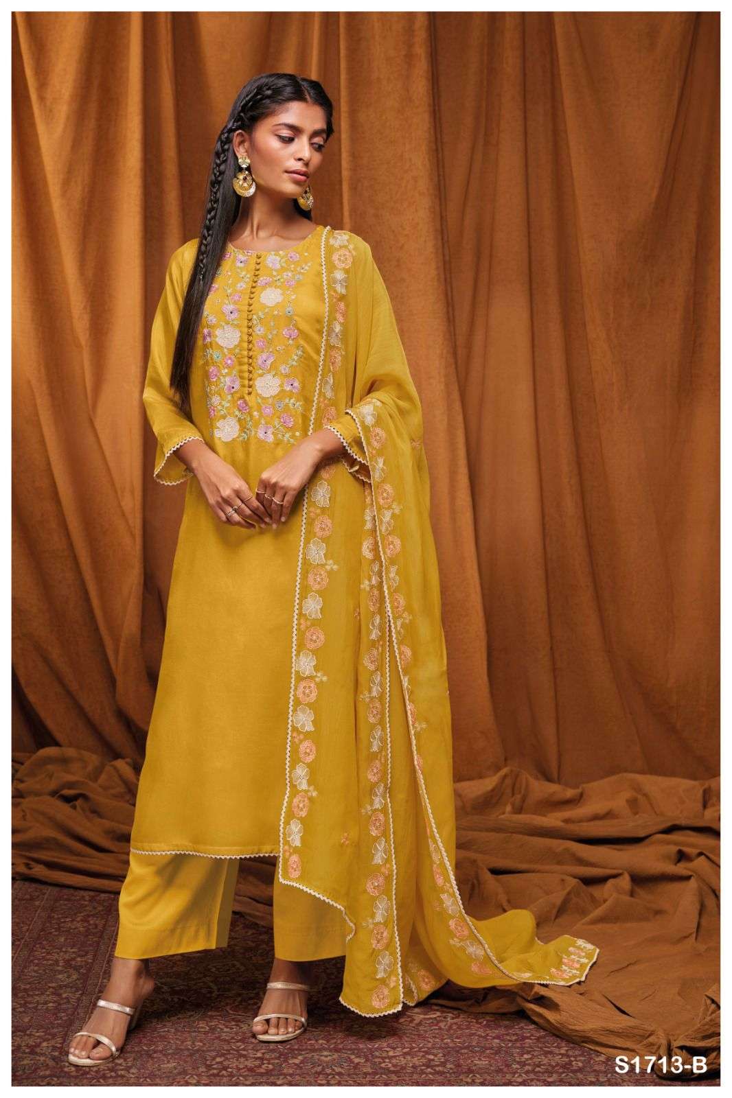 ganga yahvi 1713 series function special designer salwar kameez catalogue online dealer surat