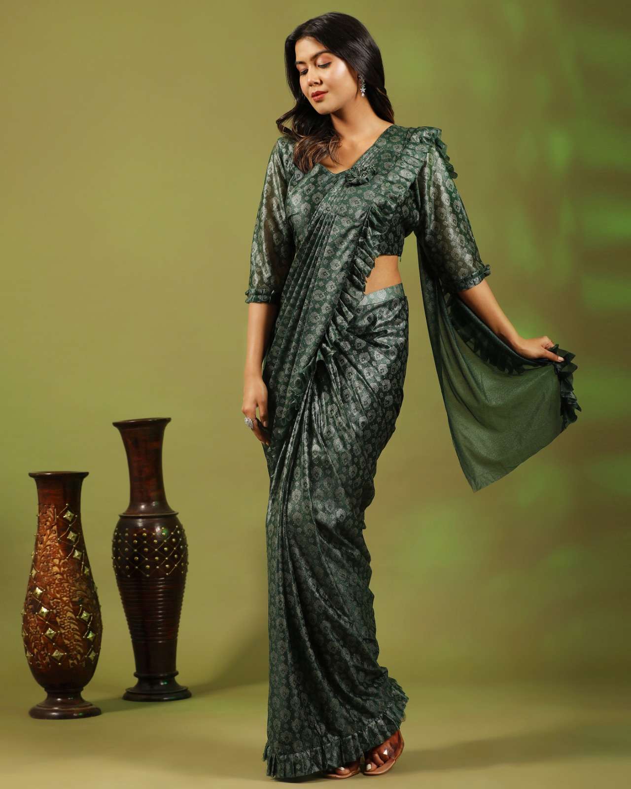 amoha trendz 101012 series party wear designer saree ready to wear saree wholesaler surat