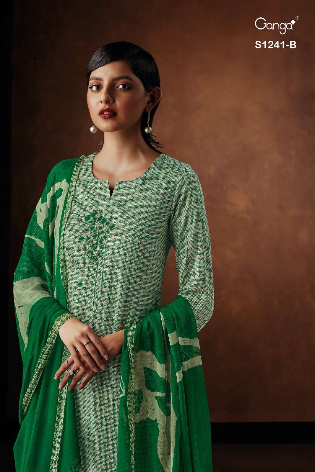ganga inna 1241 series exclusive designer salwar kameez catalogue online dealer surat 