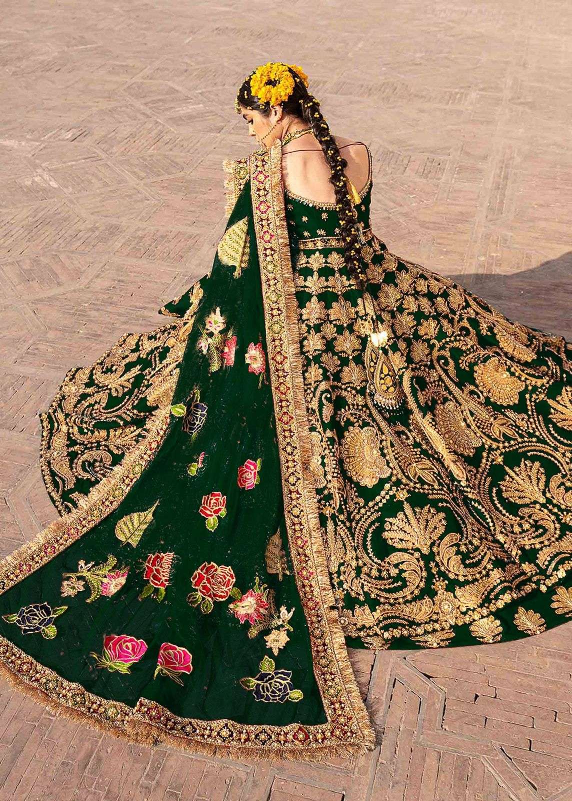 Women's Heavy Net Green Online Lehenga Wholesale Retail Price, This  collection fabric is silk,