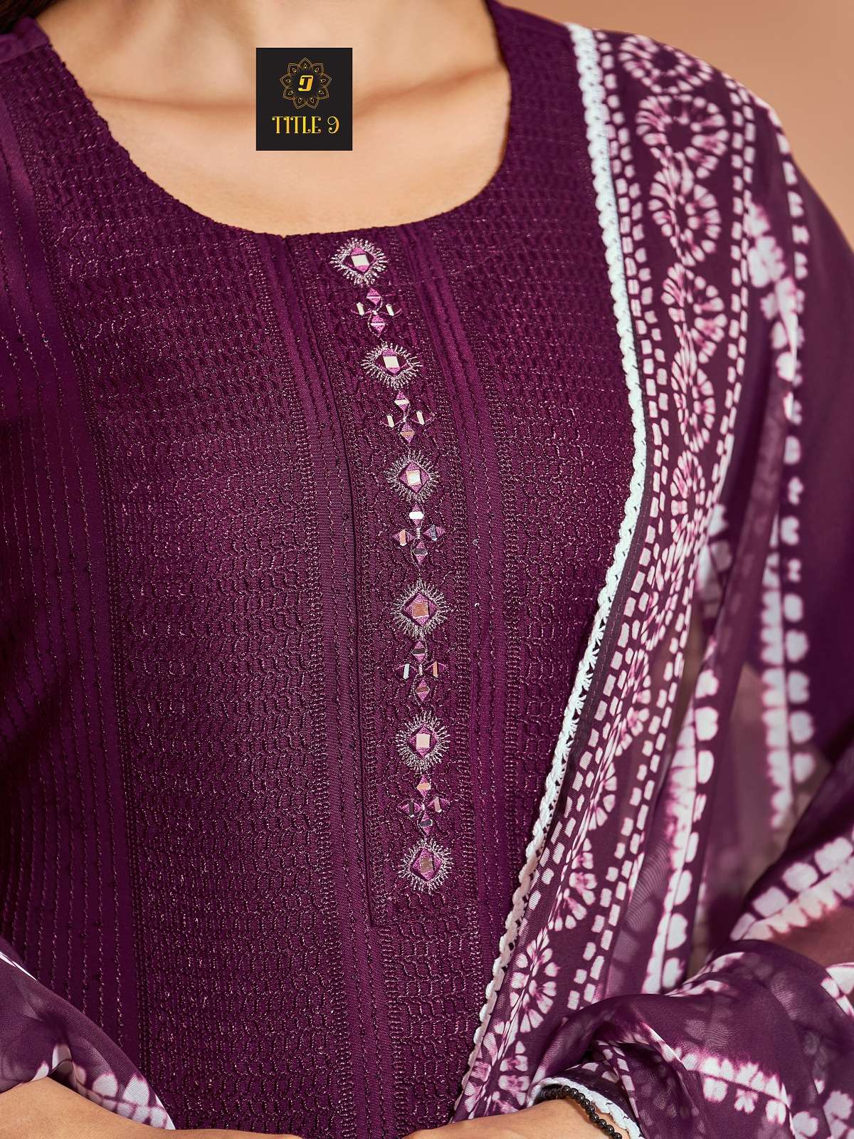 Pin by NeAr S S on ..Salwar...Kurti.. | Kurti neck designs, Kurta neck  design, Silk kurti designs