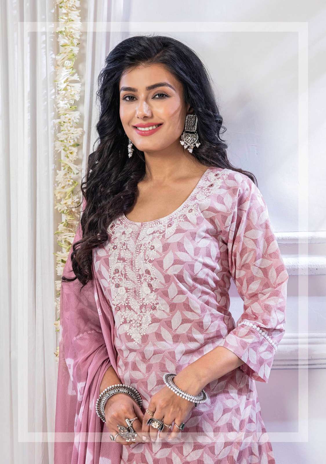 wanna nidhi 101-109 series fancy cotton cambric designer kurti catalogue online wholesale supplier surat