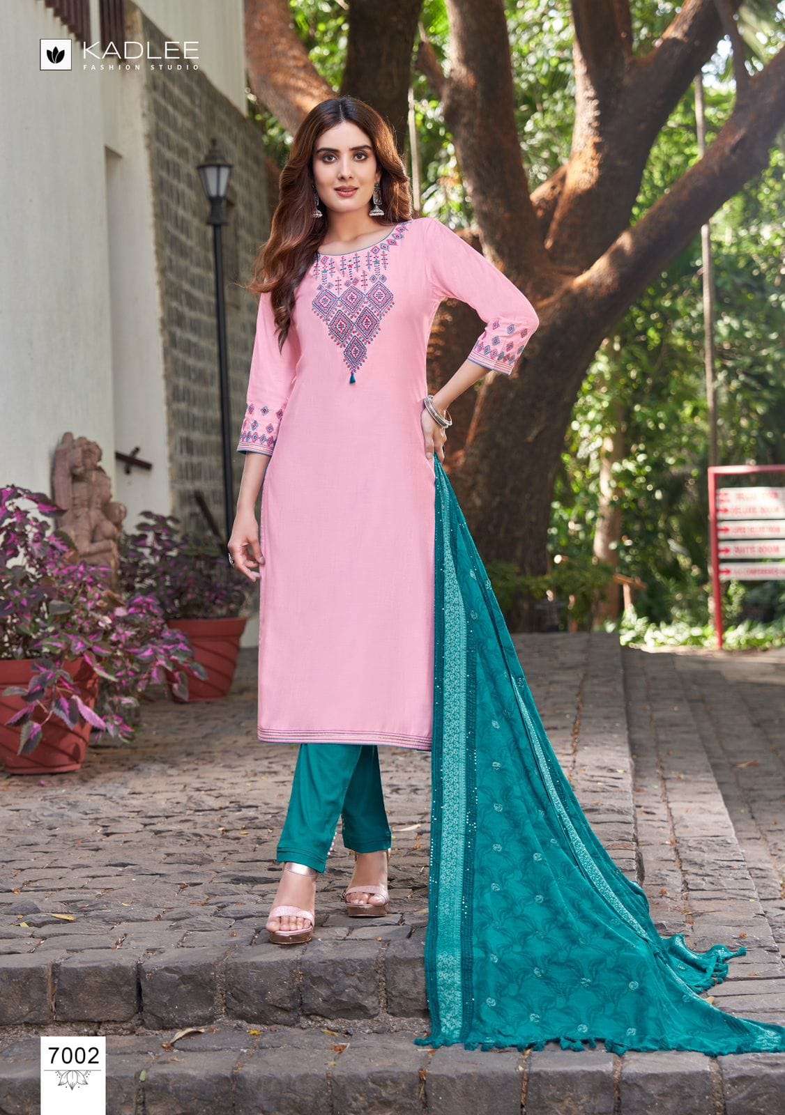 kadlee sawan 7001-7006 series latest fancy designer partywear kurti wholesaler surat gujarat