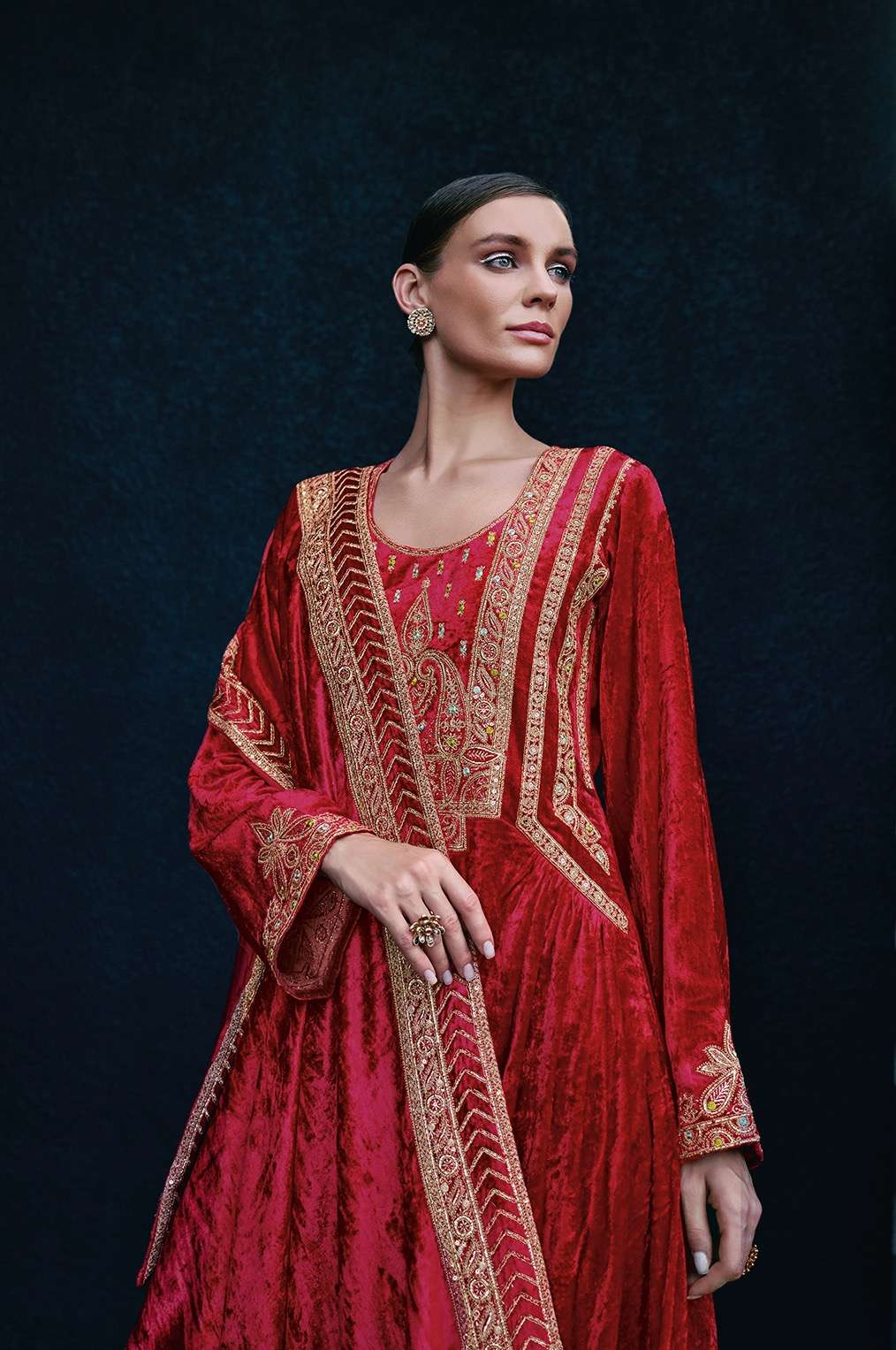 aiqa lifestyle edinburgh 8601-8608 series latest designer salwar kameez wholesaler surat gujarat