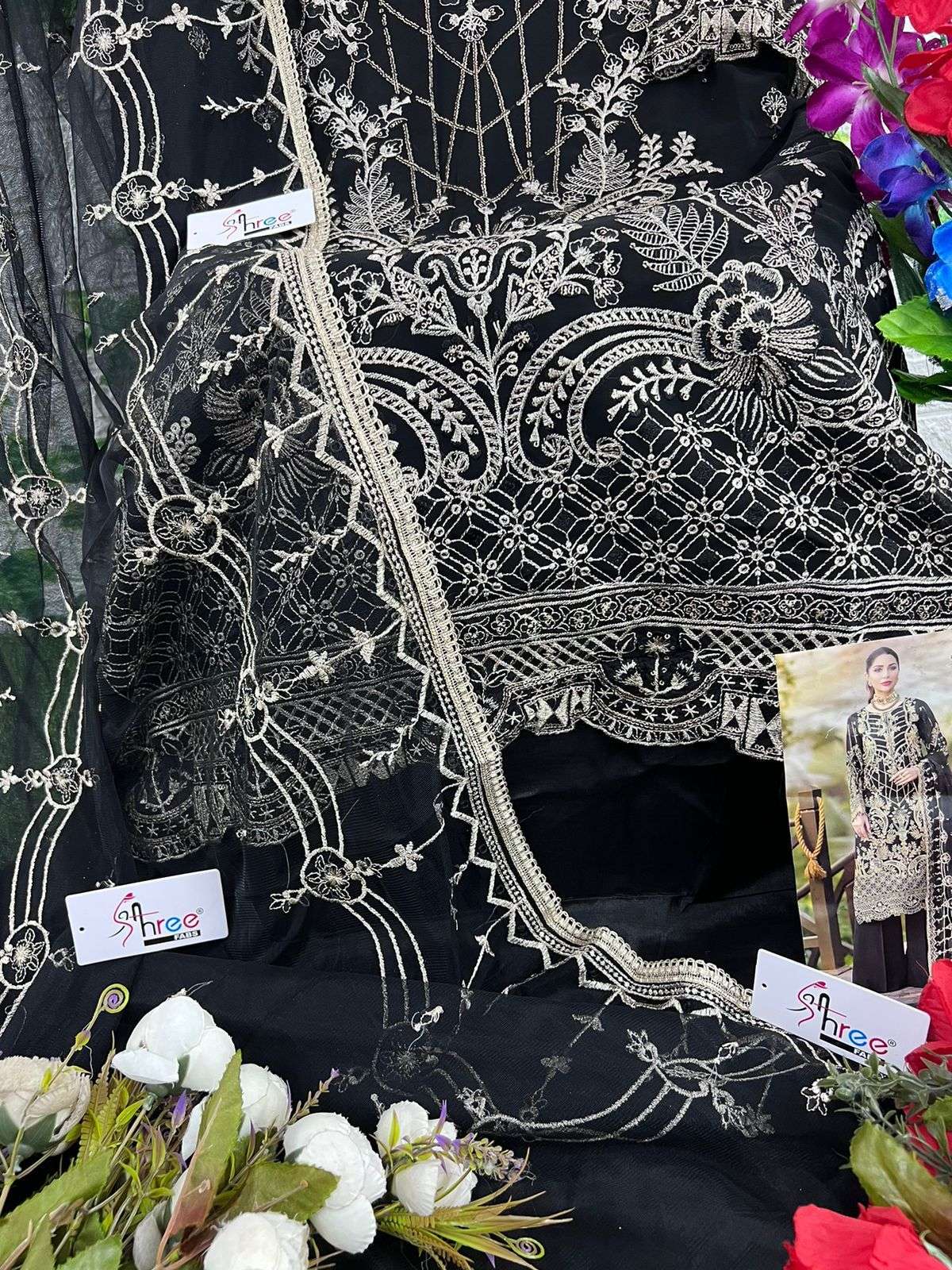 shree fabs 1826 colours latest fancy pakisatni salwar kameez wholesale price surat
