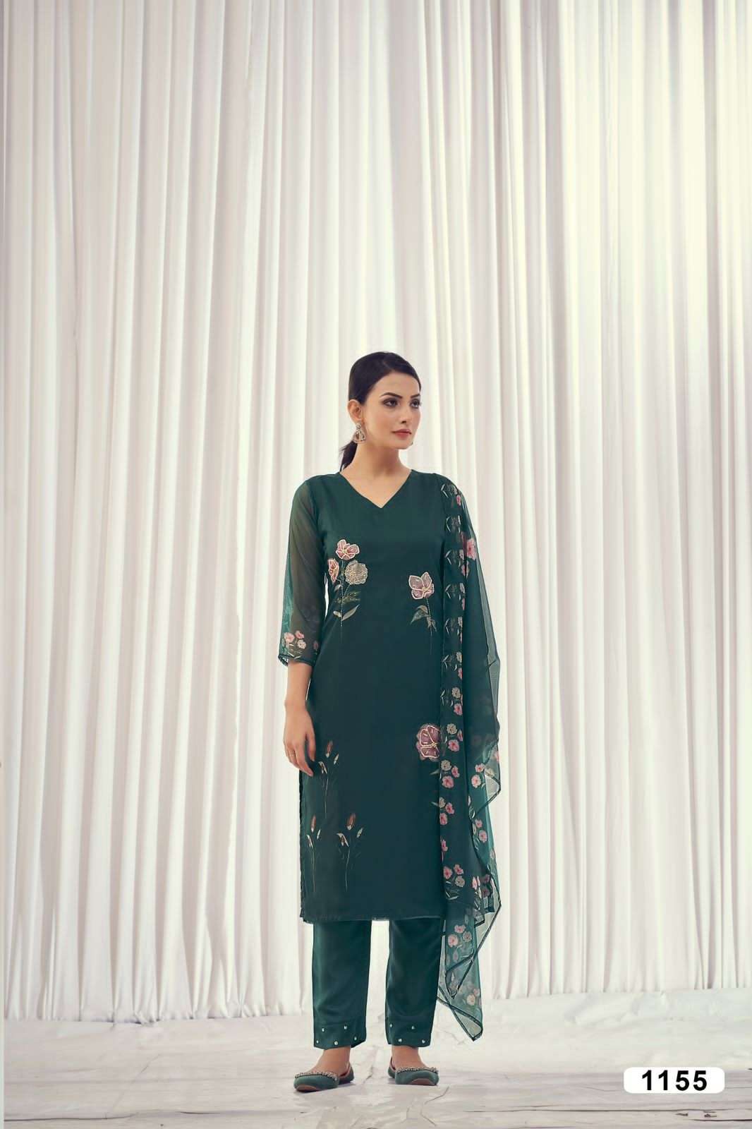 pratham fashion 1152-1155 series latest designer kurti set wholesaler surat gujarat